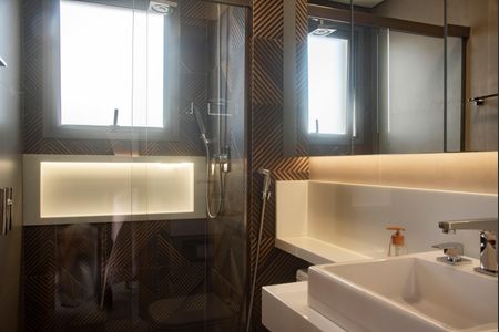 Apartamento à venda com 120m², 2 quartos e 2 vagasBanheiro da Suíte 2