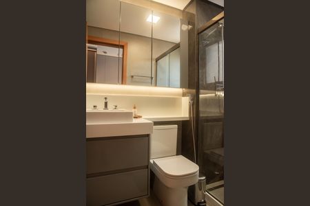 Apartamento à venda com 120m², 2 quartos e 2 vagasBanheiro da Suíte 1