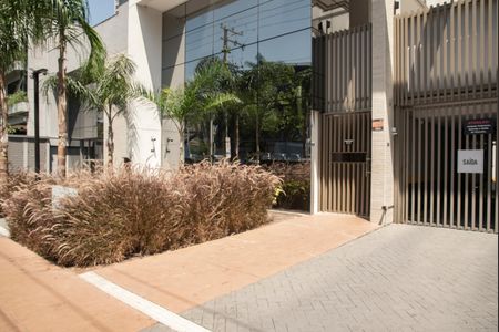 Apartamento à venda com 120m², 2 quartos e 2 vagasFrente