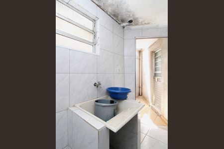 Casa para alugar com 100m², 2 quartos e sem vagaÁrea de Serviço