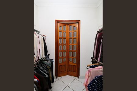 Casa para alugar com 100m², 2 quartos e sem vagaCloset da Suíte