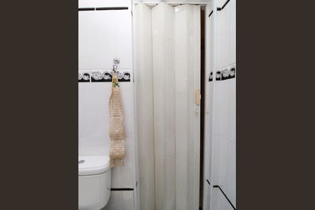 Casa para alugar com 100m², 2 quartos e sem vagaBanheiro da Suíte