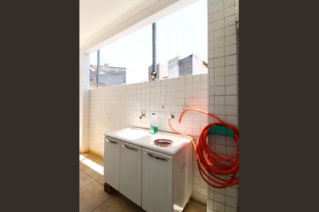 Casa para alugar com 100m², 2 quartos e sem vagaÁrea de Serviço