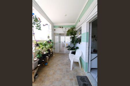 Casa para alugar com 100m², 2 quartos e sem vagaQuintal