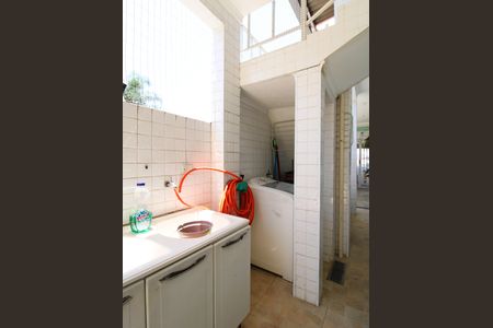 Casa para alugar com 100m², 2 quartos e sem vagaÁrea de Serviço