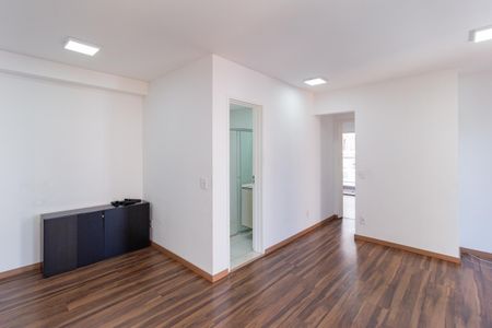 Apartamento à venda com 75m², 2 quartos e 2 vagas Apartamento à venda com 75m², 2 quartos e 2 vagasSala