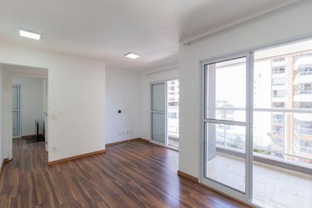 Apartamento à venda com 75m², 2 quartos e 2 vagas Apartamento à venda com 75m², 2 quartos e 2 vagasSala