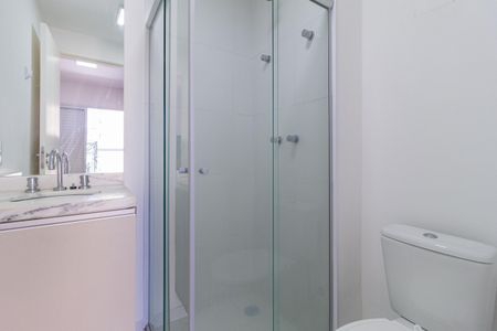 Apartamento à venda com 75m², 2 quartos e 2 vagas Apartamento à venda com 75m², 2 quartos e 2 vagasBanheiro da suíte