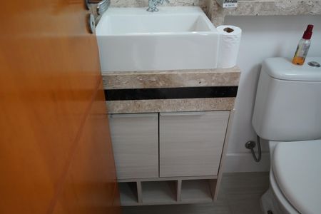 Casa de condomínio à venda com 217m², 3 quartos e 2 vagasBanheiro