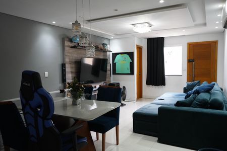 Casa de condomínio à venda com 217m², 3 quartos e 2 vagasSala