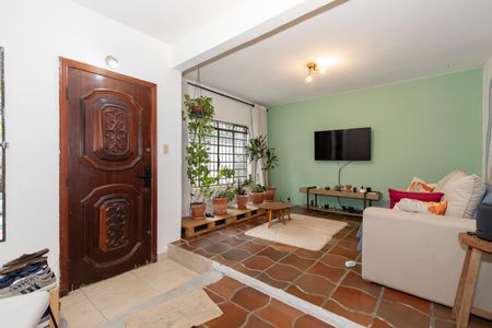 Casa à venda com 130m², 3 quartos e 2 vagasSala