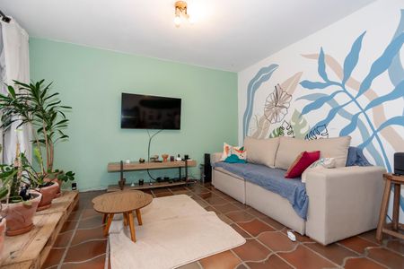 Casa à venda com 130m², 3 quartos e 2 vagasSala