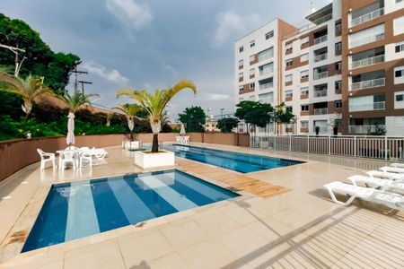Apartamento para alugar com 56m², 2 quartos e 1 vagaÁrea comum - Piscina