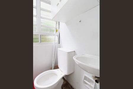 Apartamento para alugar com 60m², 2 quartos e sem vagaBanheiro de serviço