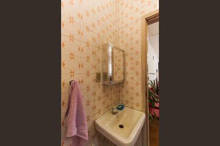 Casa à venda com 240m², 3 quartos e 3 vagasBanheiro 2