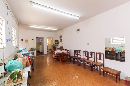 Casa à venda com 240m², 3 quartos e 3 vagasÁrea de Serviço
