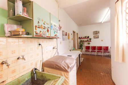 Casa à venda com 240m², 3 quartos e 3 vagasÁrea de Serviço