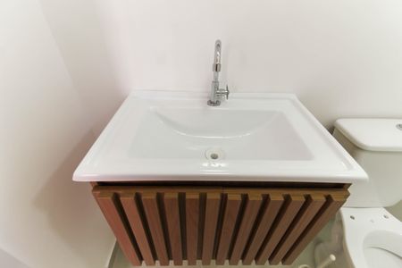 Apartamento para alugar com 38m², 2 quartos e sem vaga Apartamento para alugar com 38m², 2 quartos e sem vagaBanheiro