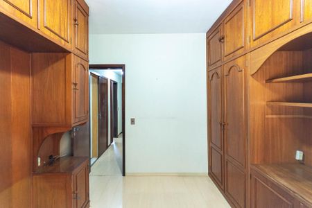Apartamento para alugar com 83m², 2 quartos e 2 vagasQuarto
