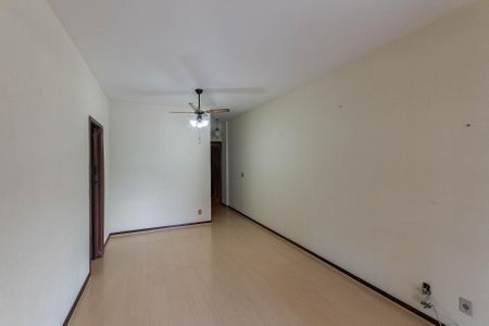 Apartamento para alugar com 83m², 2 quartos e 2 vagasSala