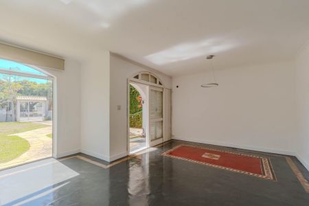 Casa à venda com 160m², 3 quartos e 5 vagas Casa à venda com 160m², 3 quartos e 5 vagasSala