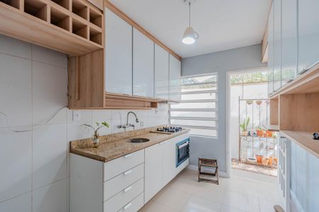 Casa à venda com 160m², 3 quartos e 5 vagas Casa à venda com 160m², 3 quartos e 5 vagasCozinha