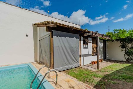 Casa à venda com 160m², 3 quartos e 5 vagas Casa à venda com 160m², 3 quartos e 5 vagasÁrea externa