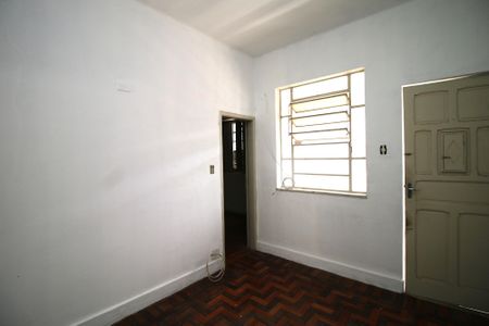Apartamento para alugar com 90m², 2 quartos e sem vagaSala