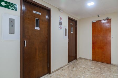 Apartamento à venda com 54m², 1 quarto e sem vagaÁrea comum - Elevadores