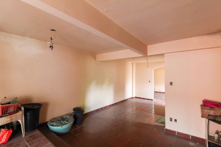 Casa para alugar com 208m², 3 quartos e 3 vagas Casa para alugar com 208m², 3 quartos e 3 vagasSalão