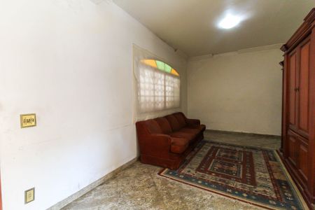 Casa para alugar com 208m², 3 quartos e 3 vagas Casa para alugar com 208m², 3 quartos e 3 vagasSala