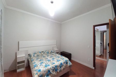 Casa à venda com 242m², 3 quartos e 3 vagasQuarto 3 - Suíte