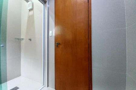 Casa à venda com 242m², 3 quartos e 3 vagasBanheiro