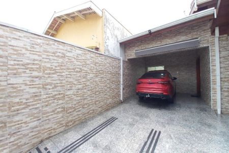 Casa à venda com 242m², 3 quartos e 3 vagasGaragem
