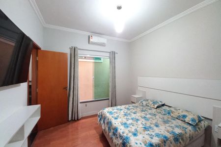 Casa à venda com 242m², 3 quartos e 3 vagasQuarto 3 - Suíte