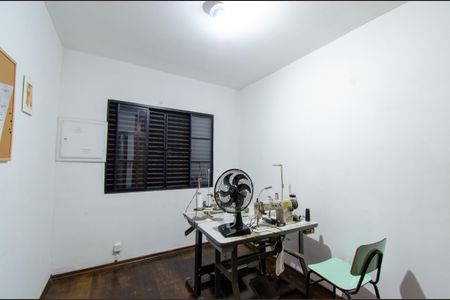 Casa à venda com 80m², 3 quartos e 2 vagasQuarto 2