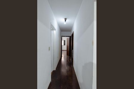 Casa à venda com 80m², 3 quartos e 2 vagasCorredor