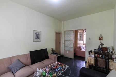 Casa para alugar com 384m², 3 quartos e 2 vagas Casa para alugar com 384m², 3 quartos e 2 vagasSala