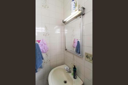 Casa para alugar com 384m², 3 quartos e 2 vagas Casa para alugar com 384m², 3 quartos e 2 vagasBanheiro da suíte