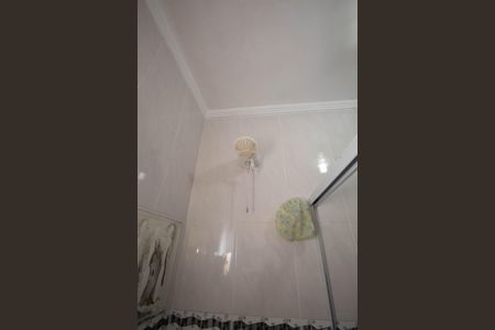 Casa à venda com 90m², 2 quartos e 2 vagasBanheiro da Suíte 2