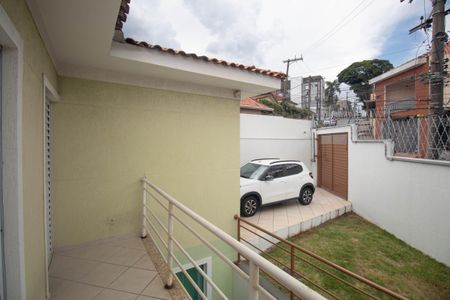 Casa à venda com 90m², 2 quartos e 2 vagasVaranda