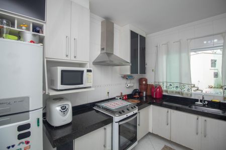 Casa à venda com 90m², 2 quartos e 2 vagasCozinha