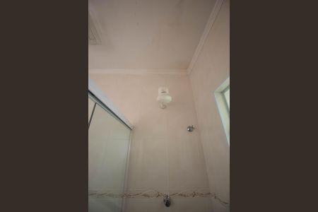 Casa à venda com 90m², 2 quartos e 2 vagasBanheiro da Suíte 1