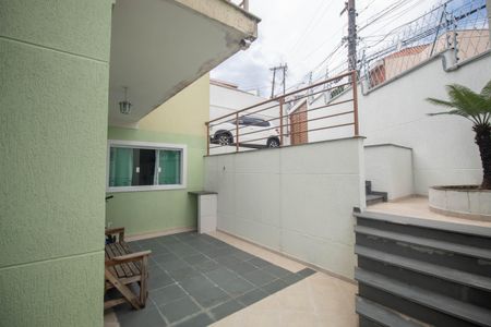 Casa à venda com 90m², 2 quartos e 2 vagasQuintal