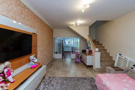 Casa para alugar com 150m², 2 quartos e 1 vaga Casa para alugar com 150m², 2 quartos e 1 vagaSala