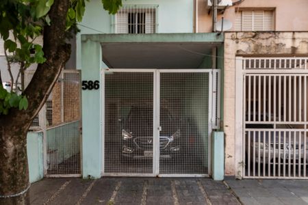 Casa para alugar com 150m², 2 quartos e 1 vaga Casa para alugar com 150m², 2 quartos e 1 vagaFachada