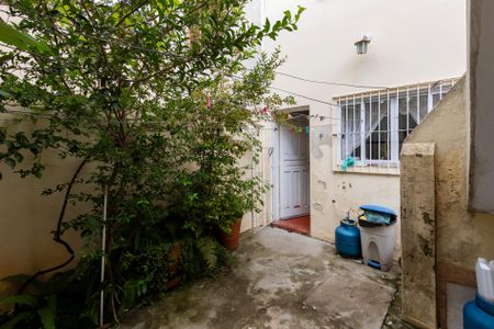 Casa para alugar com 150m², 2 quartos e 1 vaga Casa para alugar com 150m², 2 quartos e 1 vagaQuintal