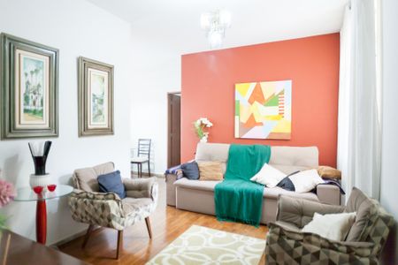 Apartamento à venda com 90m², 3 quartos e 1 vaga Apartamento à venda com 90m², 3 quartos e 1 vagaSala