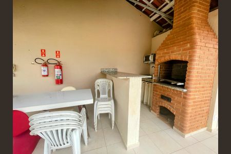 Casa de condomínio à venda com 115m², 4 quartos e 4 vagasÁrea comum - Churrasqueira