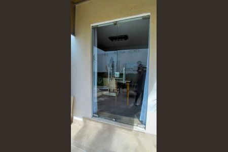 Casa de condomínio à venda com 115m², 4 quartos e 4 vagasQuintal